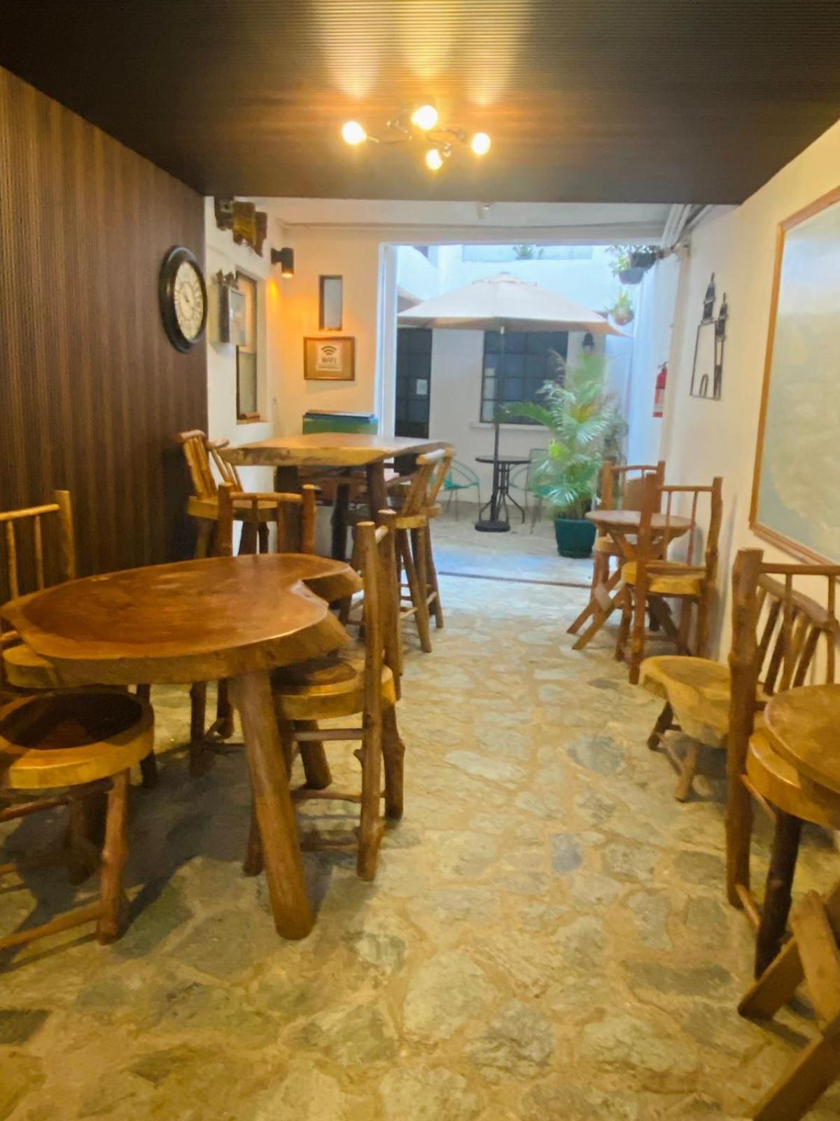 Hostal 17-52 Guatemala City Ngoại thất bức ảnh