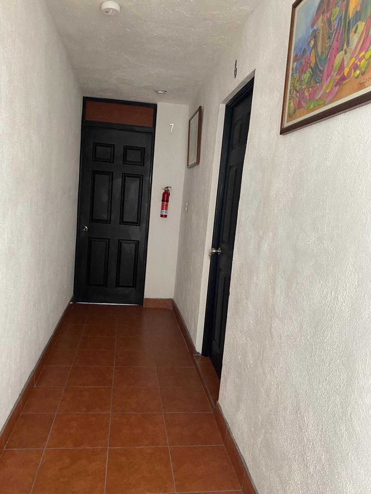 Hostal 17-52 Guatemala City Ngoại thất bức ảnh