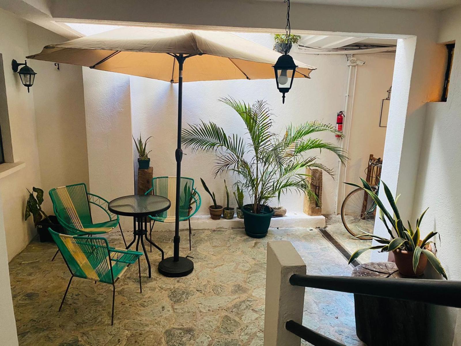Hostal 17-52 Guatemala City Ngoại thất bức ảnh