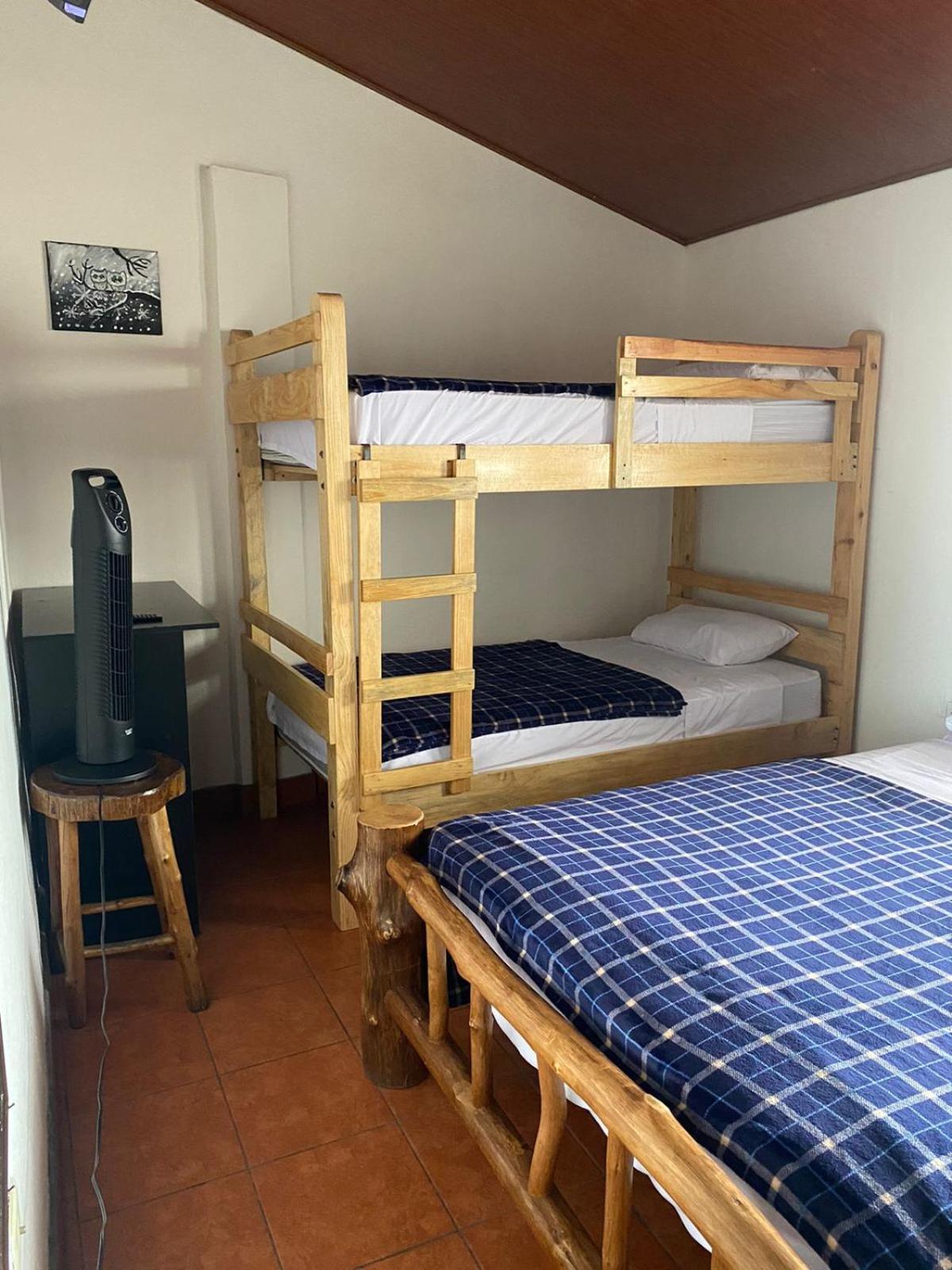 Hostal 17-52 Guatemala City Ngoại thất bức ảnh