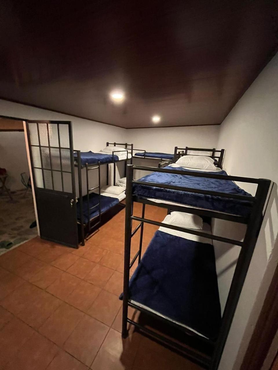 Hostal 17-52 Guatemala City Ngoại thất bức ảnh