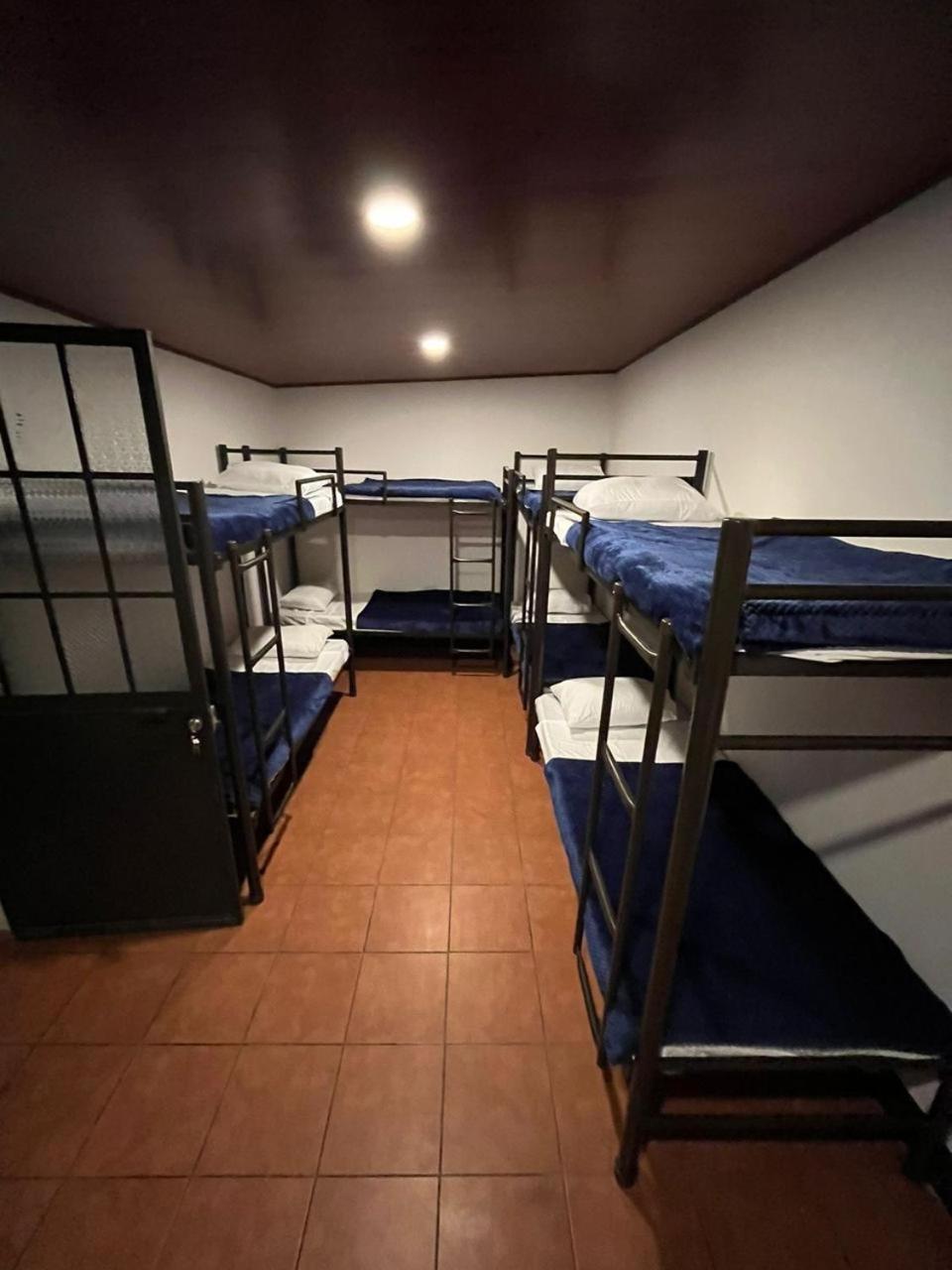 Hostal 17-52 Guatemala City Ngoại thất bức ảnh