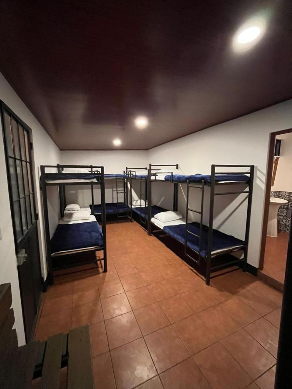 Hostal 17-52 Guatemala City Ngoại thất bức ảnh